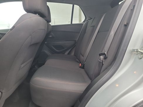 Used 2020 Chevrolet Trax LS w/ Tint and Cruise Package FWD image 11