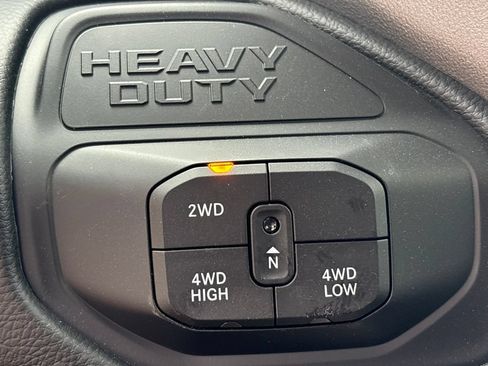 New 2026 RAM 2500 Big Horn AWD/4WD image 18