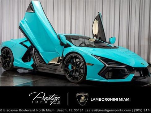 Used 2025 Lamborghini Revuelto AWD/4WD image 1