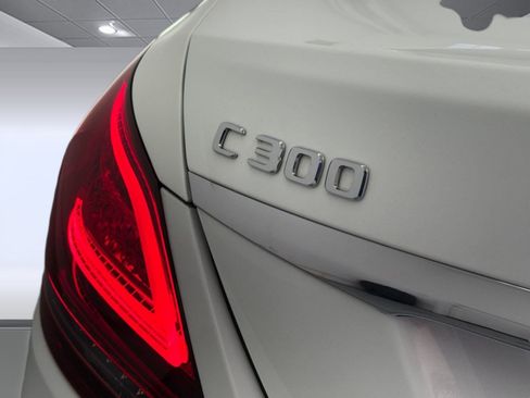 Used 2021 Mercedes-Benz C 300 Sedan image 21