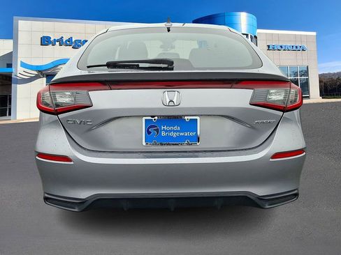 Used 2023 Honda Civic Sport image 5
