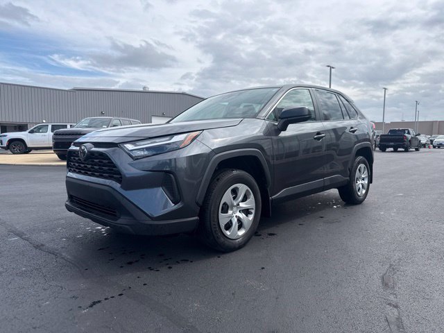 Certified 2023 Toyota RAV4 LE AWD/4WD image 3