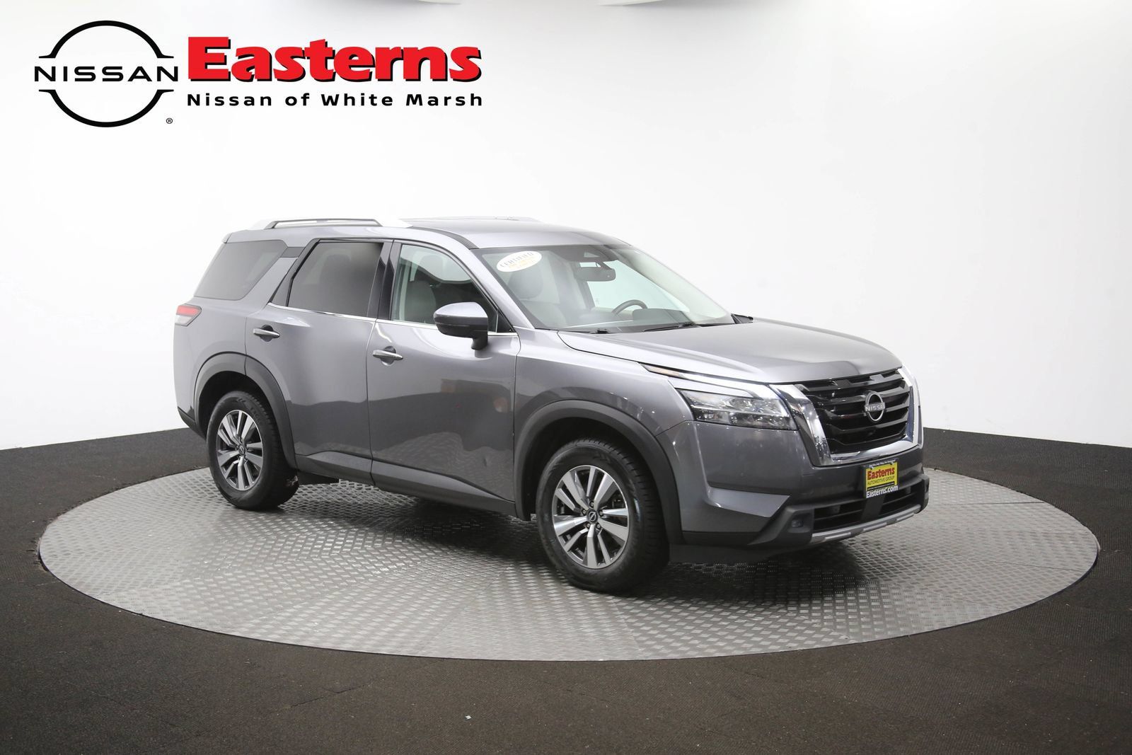 Used 2022 Nissan Pathfinder SL AWD/4WD image 49