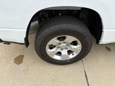 Used 2023 RAM 1500 Big Horn AWD/4WD image 49