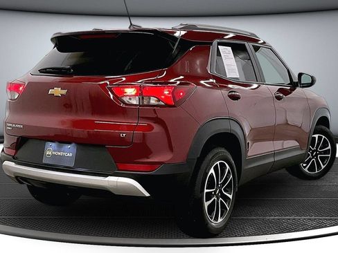 Used 2024 Chevrolet TrailBlazer LT AWD/4WD image 6