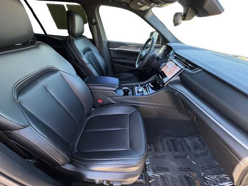 Used 2024 Jeep Grand Cherokee L Limited w/ Trailer Tow Package image 24