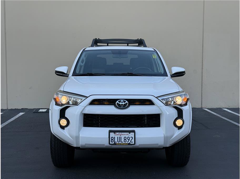 Used 2019 Toyota 4Runner SR5 AWD/4WD image 3