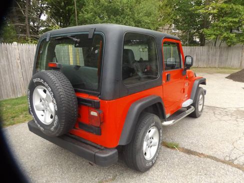 Used 2004 Jeep Wrangler X w/ Wheel Plus Group AWD/4WD image 5