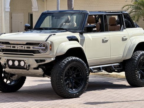 Used 2025 Ford Bronco Raptor AWD/4WD image 15