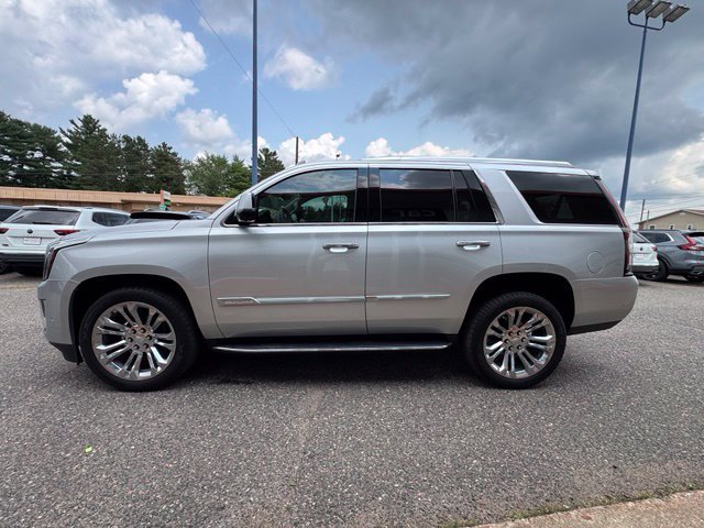 Used 2020 Cadillac Escalade Luxury w/ LPO, Radiant Package AWD/4WD image 4