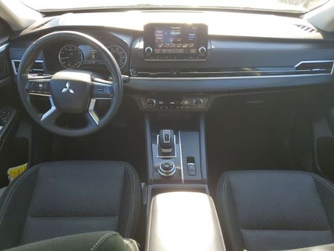 Used 2022 Mitsubishi Outlander ES FWD image 24