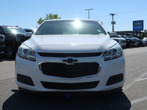 Used 2015 Chevrolet Malibu LT w/ Power Convenience Package image 3