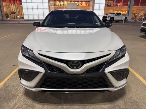 Used 2022 Toyota Camry XSE image 13