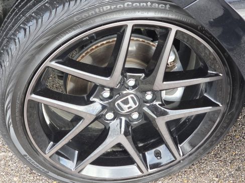 Used 2024 Honda Civic Sport Touring image 11