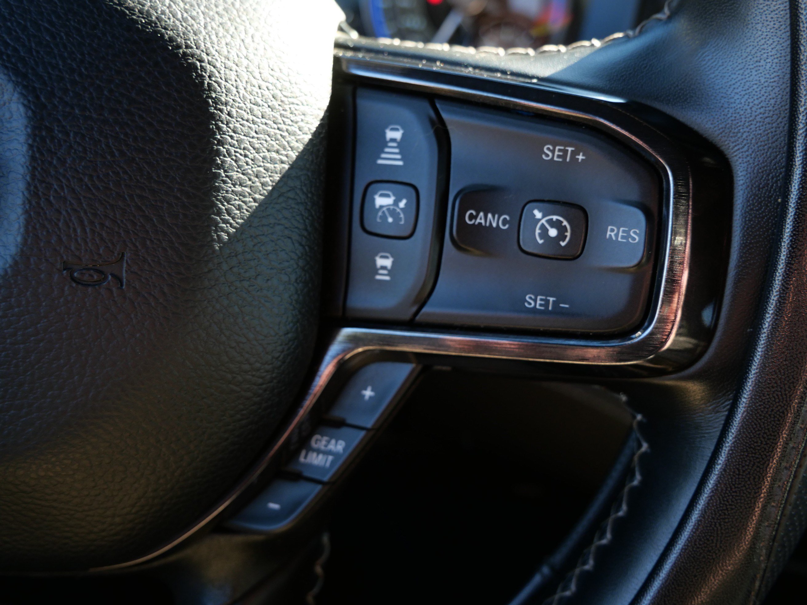 Used 2022 RAM 1500 Limited AWD/4WD image 24