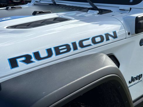 Used 2024 Jeep Wrangler Unlimited Rubicon 4xe image 11