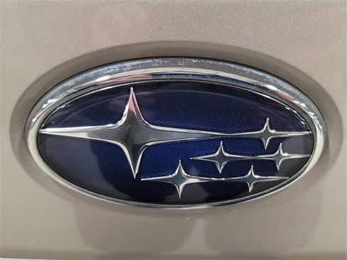 Used 2018 Subaru Outback 2.5i Limited image 30