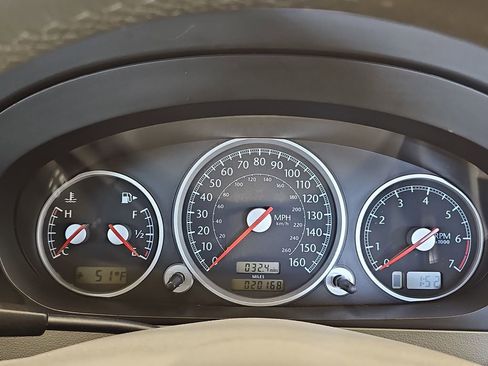 Used 2005 Chrysler Crossfire Limited image 15