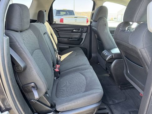Used 2015 GMC Acadia SLE FWD image 5