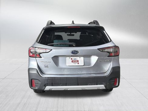 Certified 2022 Subaru Outback Limited image 6