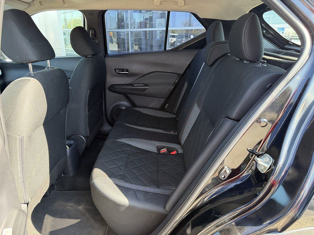 Used 2020 Nissan Kicks SV FWD image 14