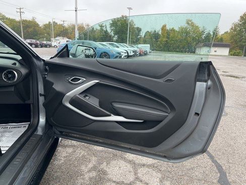 Certified 2021 Chevrolet Camaro LT image 18