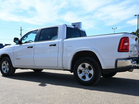 Used 2025 RAM 1500 Big Horn AWD/4WD image 2