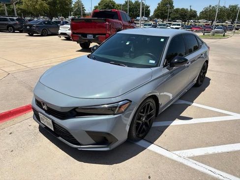 Used 2024 Honda Civic Sport image 2