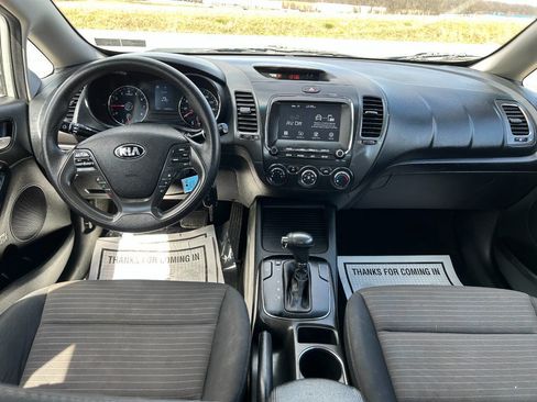 Used 2018 Kia Forte LX w/ LX Popular Package image 16