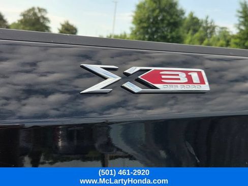 Used 2024 GMC Sierra 1500 Elevation w/ X31 Off-Road Package AWD/4WD image 3
