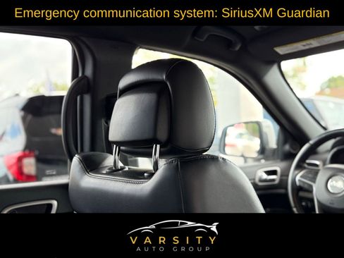 Used 2022 Jeep Grand Cherokee Laredo X image 30