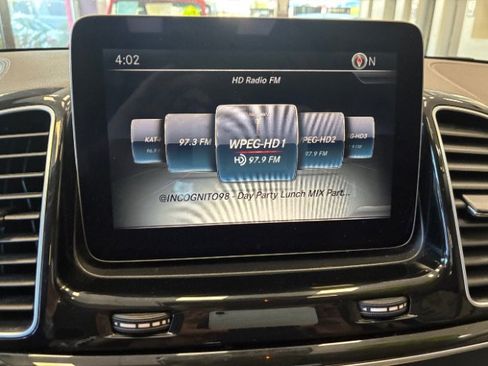 Used 2017 Mercedes-Benz GLS 450 4MATIC image 24
