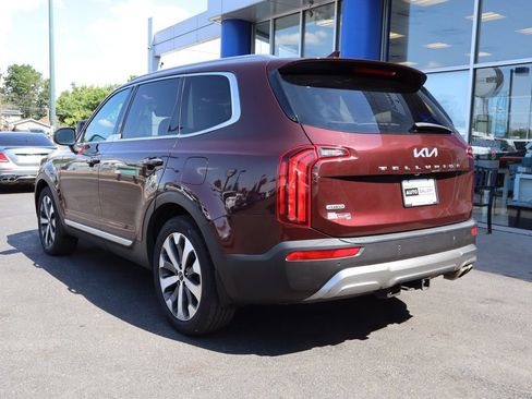 Used 2022 Kia Telluride S AWD/4WD image 3