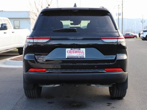 New 2025 Jeep Grand Cherokee Limited w/ Luxury Tech Group II AWD/4WD image 3