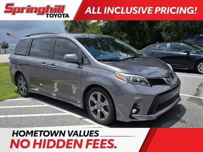 Used 2018 Toyota Sienna SE w/ SE Preferred Package