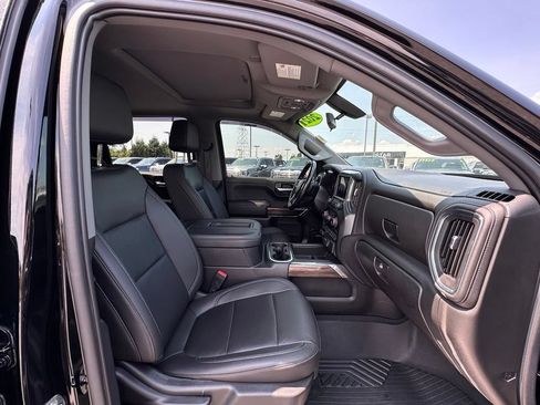 Used 2021 Chevrolet Silverado 1500 LT Trail Boss w/ Convenience Package II AWD/4WD image 12