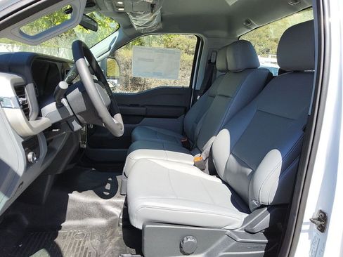 New 2025 Ford F450 XL w/ XL Chrome Package image 7