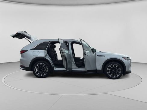 Certified 2024 MAZDA CX-90 Plug-In Hybrid w/ Premium Plus AWD/4WD image 31
