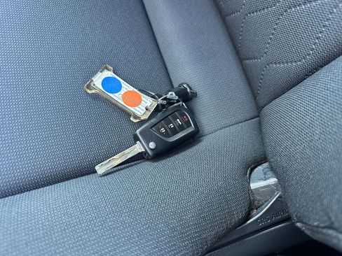 Used 2023 Toyota Corolla LE image 22