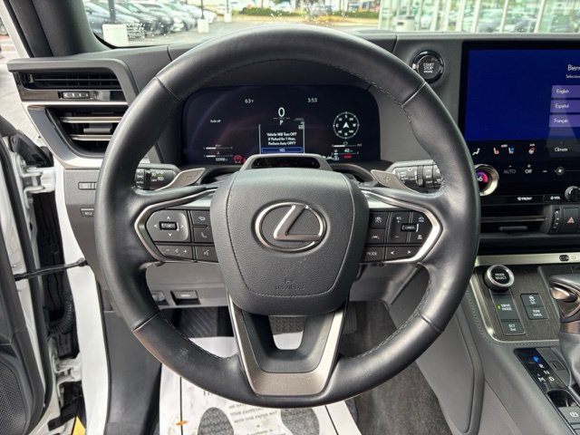 Used 2024 Lexus GX 550 w/ Accessory Package (2T) AWD/4WD image 13