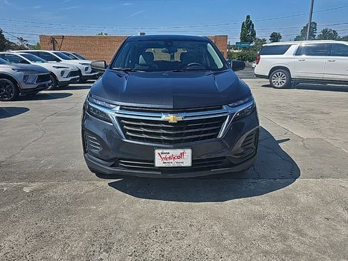 Used 2022 Chevrolet Equinox LS w/ LPO, Floor Liner Package image 3