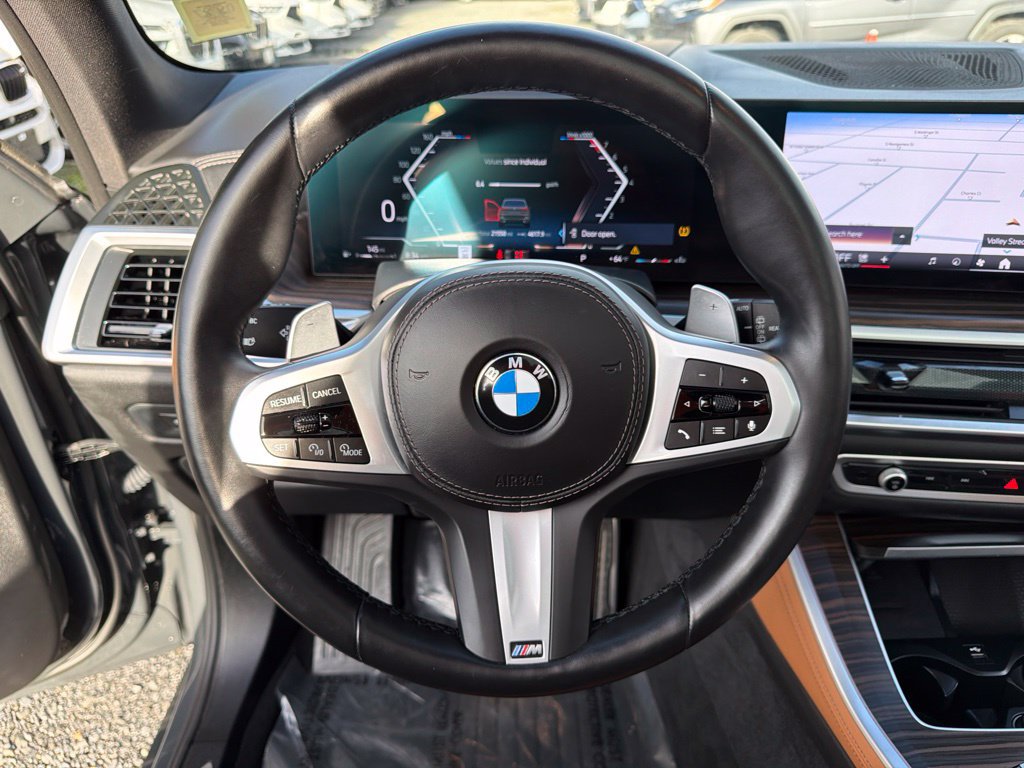 Used 2025 BMW X5 xDrive40i w/ M Sport Package AWD/4WD image 37