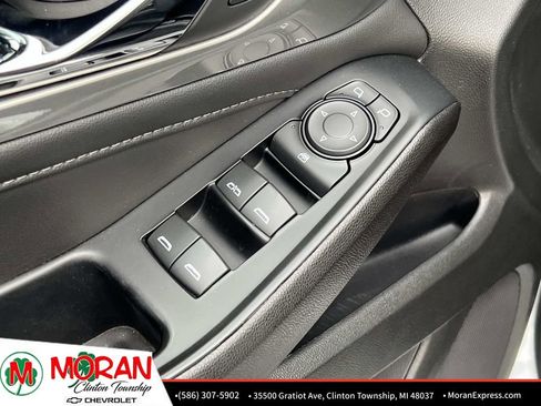 Certified 2023 Chevrolet Traverse LT image 15