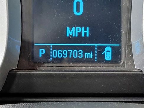 Used 2017 Chevrolet Equinox LT w/ Convenience Package image 32