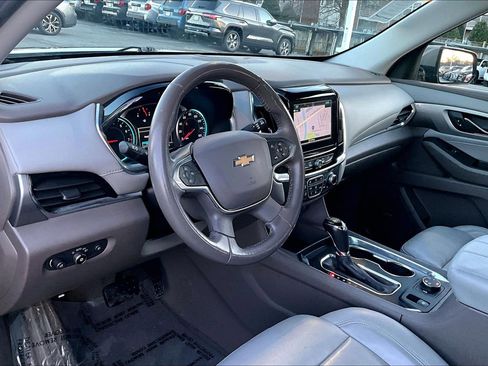 Used 2018 Chevrolet Traverse LT image 13