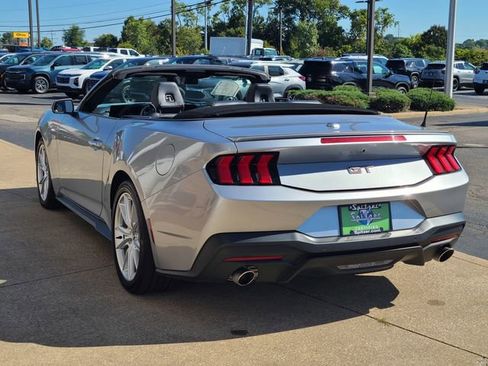 Used 2024 Ford Mustang GT Premium image 8