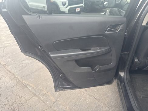 Used 2015 Chevrolet Equinox LT w/ Driver Convenience Package image 17