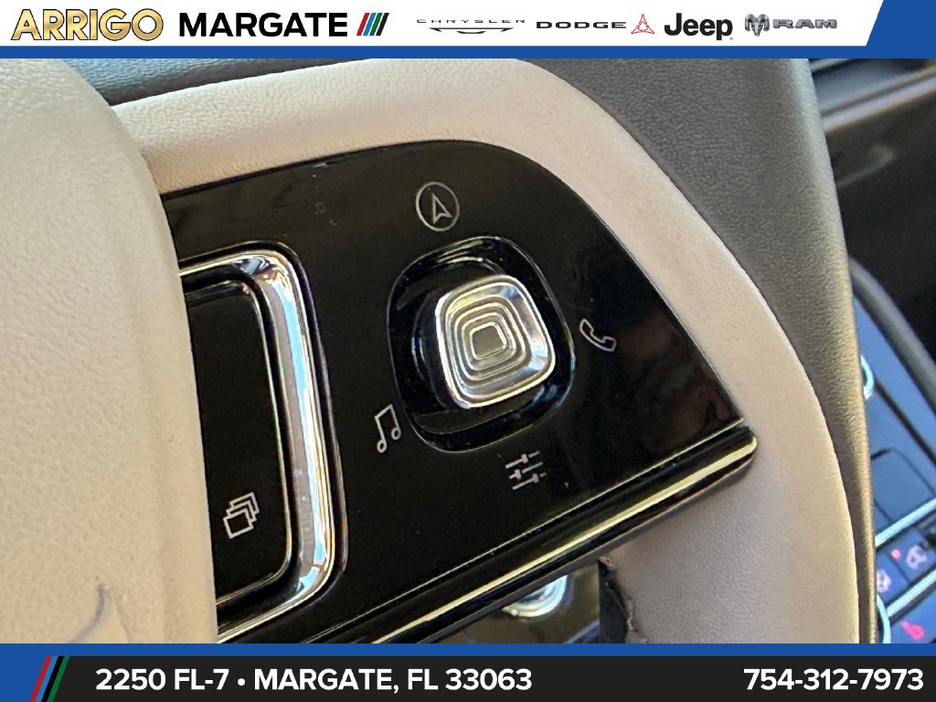 Used 2022 Lincoln Corsair FWD image 30