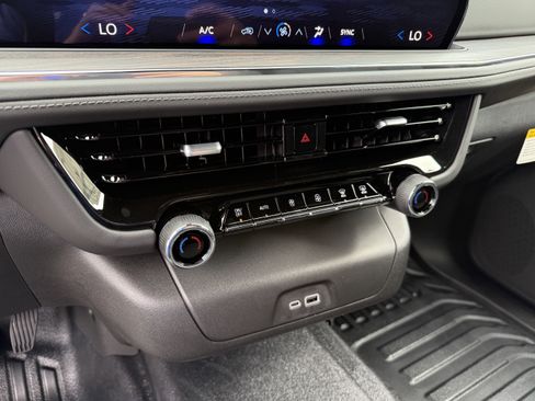 New 2025 Chevrolet Tahoe 4WD image 21