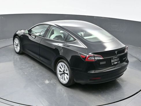 Used 2022 Tesla Model 3 Long Range image 32